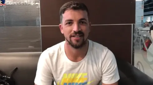 Gabi Costa confirmando que es jugado de Colo Colo.