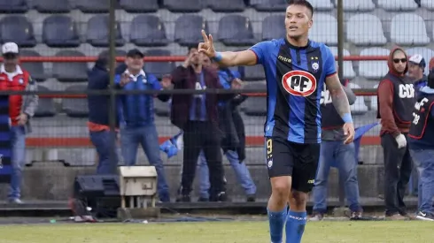 Javier Parraguez jugando por Huachipato