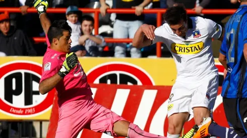 Nery Veloso enfrentando a Colo Colo.