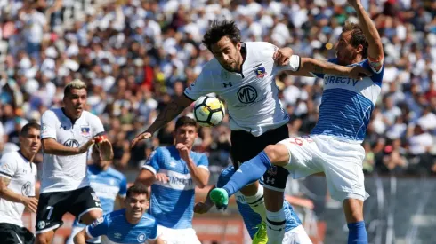 Colo Colo recibe este domingo a Universidad Católica.