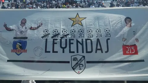 El lienzo contador de goles para Esteban Paredes