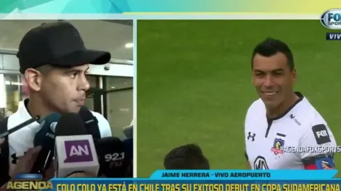 Esteban Pavez hablando de Paredes en el aeropuerto.