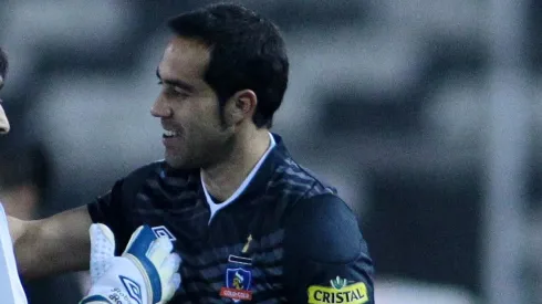 Claudio Bravo es uno de los futbolistas más destacados que se ha formado en los albos