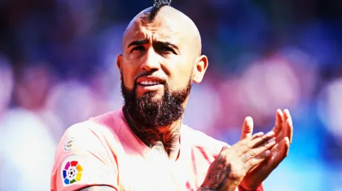Hinchas del Barça llamaron a Vidal "el capitán sin brazalete"