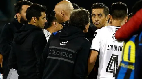 Mario Salas y Osvaldo Alegría reclamando tras el empate de Huachipato.
