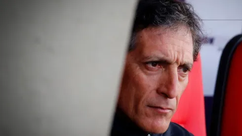 Advierten de cláusula que le permite a Mario Salas dejar Colo Colo en junio
