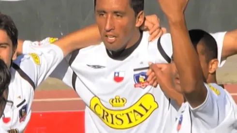 Lucas Barrios anotó dos goles en aquel partido