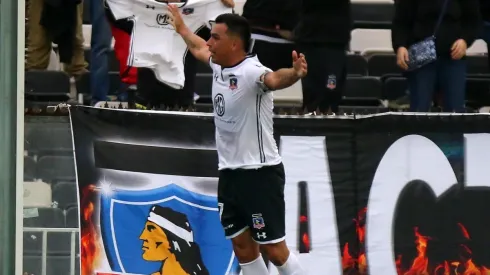 Esteban Paredes planea jugar un partido de despedida.