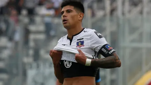 Esteban Pavez sigue en Colo Colo... por ahora.