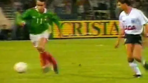 Colo Colo enfrentando a México en el Monumental