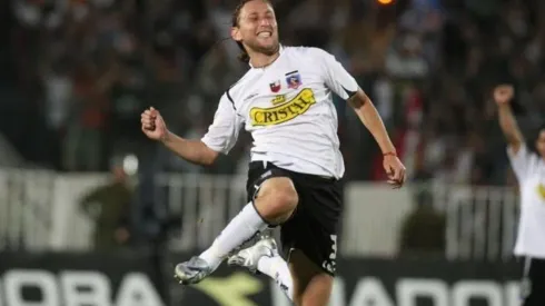 El golazo de Lucho Mena en 2006.