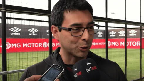 Carlos Véliz se mostró feliz por el lindo marco de público