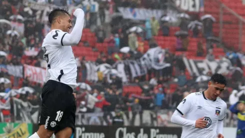 Iván Morales celebra ante Barnechea.