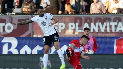 Colo Colo ante Curicó en el estadio Monumental.