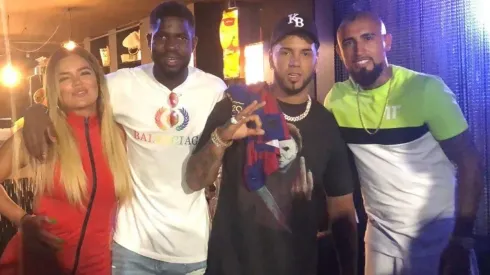 Karol G, Samuel Umtiti, Anuel y Arturo Vidal compartieron en Ibiza