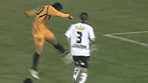 Gol de Paredes a Colo Colo