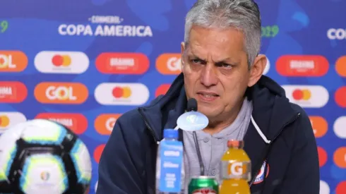 Reinaldo Rueda saca su experiencia para poner fin al conflicto