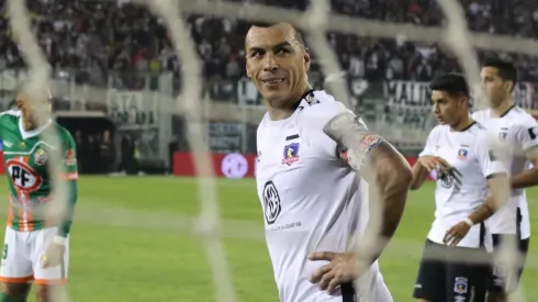 Esteban Paredes agradece el apoyo de los colocolinos