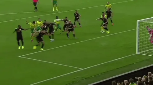 Ederson tuvo responsabilidad en el primer gol del Norwich