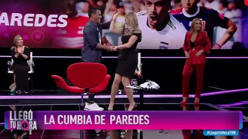 Esteban Paredes bailando cumbia