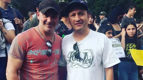 Marcelo Barticciotto junto al pueblo