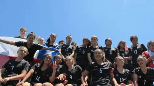 Las albas campeonas en Argentina.