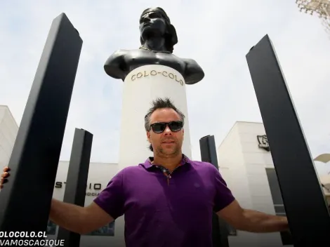Fernando González posó con la camiseta de Colo Colo en el Monumental
