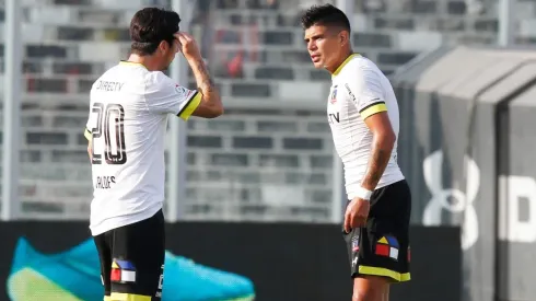 Pavez junto a Valdés