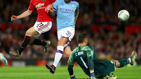 El formado en Colo Colo aportó desde el fondo para el primer gol del City.