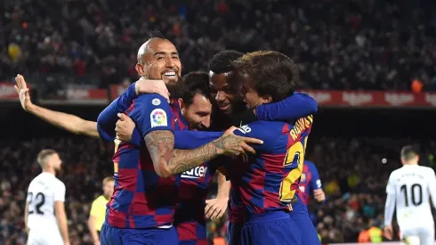 Arturo Vidal aporta con asistencia en triunfo del Barcelona