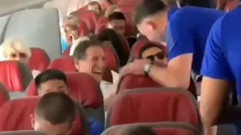 Hasta se saludó con Hernán Caputto arriba del avión.