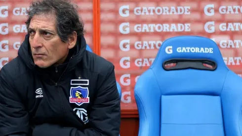 Mario Salas se va quedando sin respaldo en el plantel