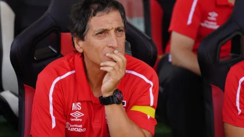 Hinchas de Sporting Cristal quieren de vuelta a Mario Salas