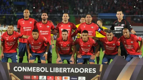Jorge Wilstermann, primer rival del Cacique