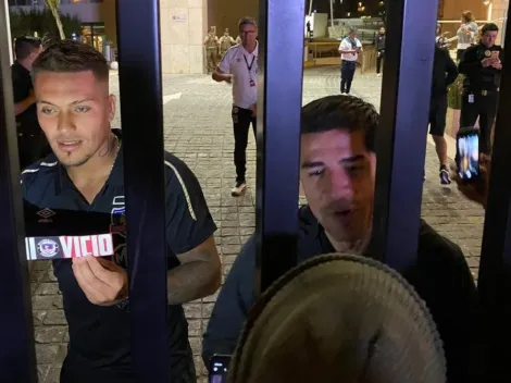 Jugadores de Colo Colo salen a compartir con hinchas en Coquimbo