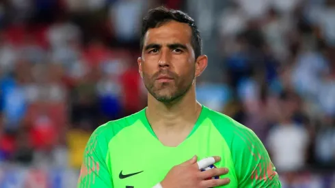 Claudio Bravo manda potente recado a quienes quieren hacer vida normal en medio del covid-19