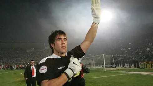 Claudio Bravo saludo a Colo Colo en sus 25 años