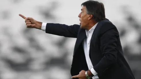 Hugo Tocalli se refiere a este nuevo fútbol lleno de agencias de representación