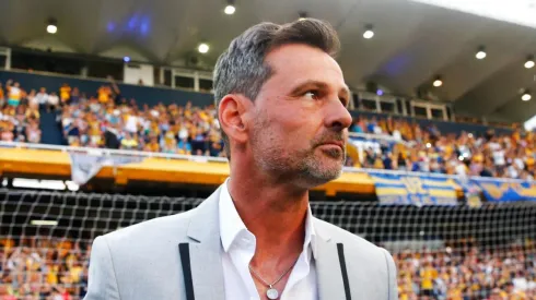 El entrenador argentino dejó de ser el DT de Rosario Central.