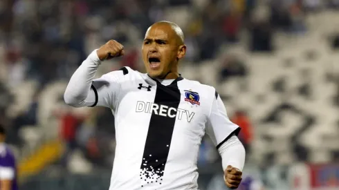 Humberto Suazo es recordado con mucho cariño por los hinchas albos