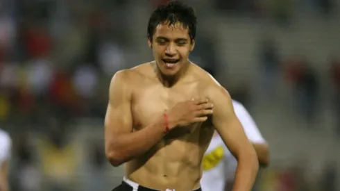 Alexis Sánchez ponía el reggeaton en Colo Colo 2006
