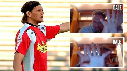 El portero tiene los dos meñiques de sus manos completamente chuecos.