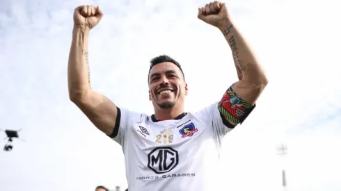 Paredes entrenó con los titulares