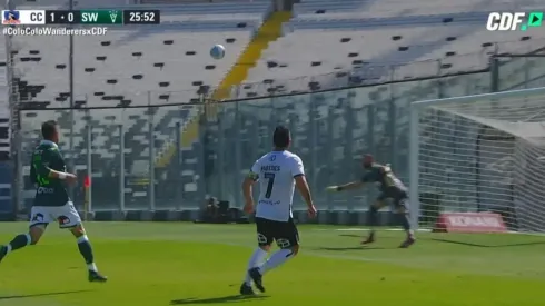 Esteban Paredes y su golazo