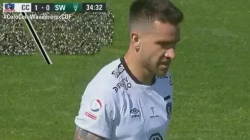 El público virtual "invadió" en varias ocasiones la cancha del Monumental.