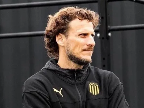 Diego Forlán fue despedido como entrenador de Peñarol