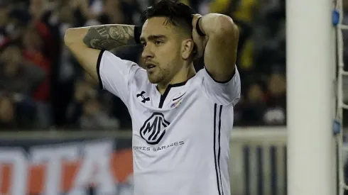 Dos CV han llegado a las oficinas de Blanco y Negro