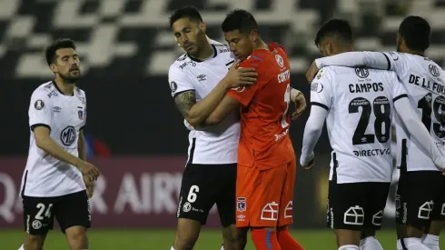 Colo Colo quiere dejar el bochorno en el pasado regresando a los abrazos.