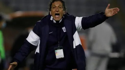 Salas entró en la historia de la Libertadores con Alianza Lima.