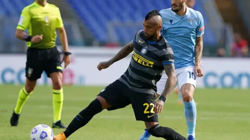 Arturo Vidal está teniendo un buen cometido como titular ante la Lazio.